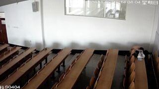監控偷拍 大學教室學生情侶偷偷做愛