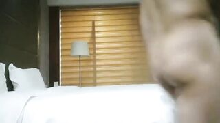 雞吧快進來 好有勁 下面好多水 好喜歡 好久沒這麼快樂了 探花約長腿美女床上這麼騷