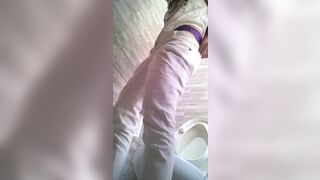 遊樂場女廁全景偷拍 各種極品美鮑魚-08