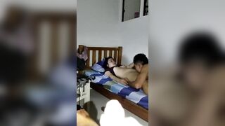 風韻猶存少婦姐弟戀 排骨小男友賣力伺候著欲望姐姐-12