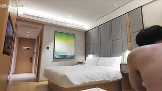 強推哥真實偷拍 強推婚內人妻 反差女白領-1