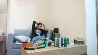 這樣太快了 不要 你放開 良家小少婦大肥臀 第一次見面被強行脫衣無套內射