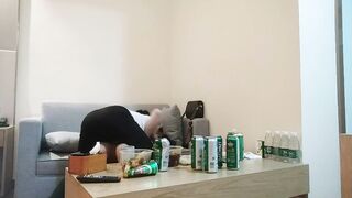 這樣太快了 不要 你放開 良家小少婦大肥臀 第一次見面被強行脫衣無套內射