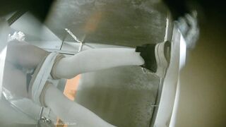【廁拍】夜場美女 絲襪高跟肥臀-15