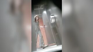 廁所偷拍美女 無毛靚妹-06