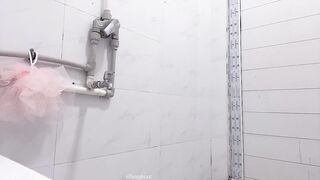 巨乳嫩妹 自摸噴水 露出呲尿-10