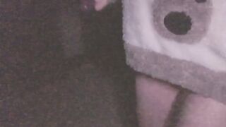 巨乳嫩妹 自摸噴水 露出呲尿-12