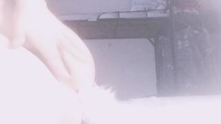 巨乳嫩妹 自摸噴水 露出呲尿-23