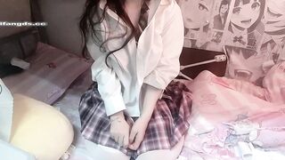 巨乳嫩妹 自摸噴水 露出呲尿-55