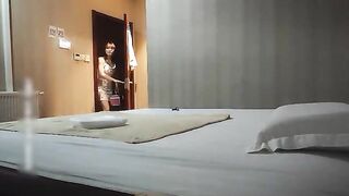 探訪按摩店超高性價比極品女技師，舔菊69服務到位！