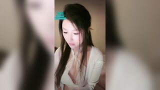 SWAG 超高顏值美女淅淅 純天然 水滴豪乳 無毛粉嫩一線天