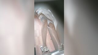 廁所偷拍美女 無毛靚妹-01