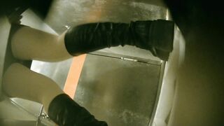 【廁拍】夜場美女 絲襪高跟肥臀-16