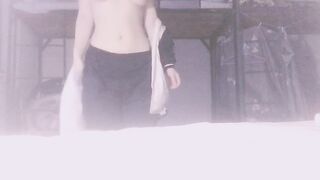 巨乳嫩妹 自摸噴水 露出呲尿-23