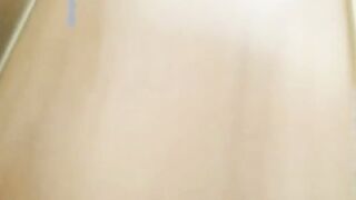 探訪按摩店 老友相聚格外親熱 上下其手吃豆腐