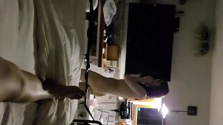 洩密流出 電動臀美少婦和年輕帥哥寓所偷情啪啪