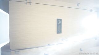 廁拍 頂級顏值美女-18