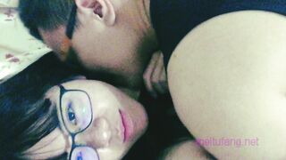 溫柔知性，反差台灣正妹，熱戀期與炮友各種淫蕩自拍曝光，肉棒吃的津津有味-14