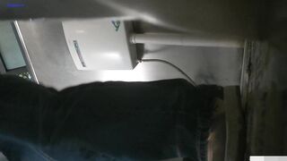 廁拍 青春處女尿尿 -15