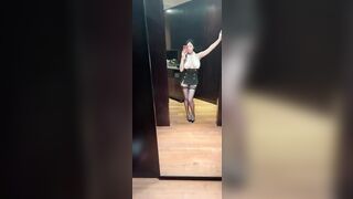 美女模特兒下海 漏出粉嫩大奶肥汁鮑魚 -01