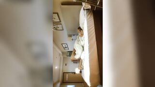 探花歐陽專攻良家 馬尾辮極品短裙美女，還在睡覺拉起來再幹一炮，舔的啊啊叫我不想搞了，騎乘抱著抽插猛操